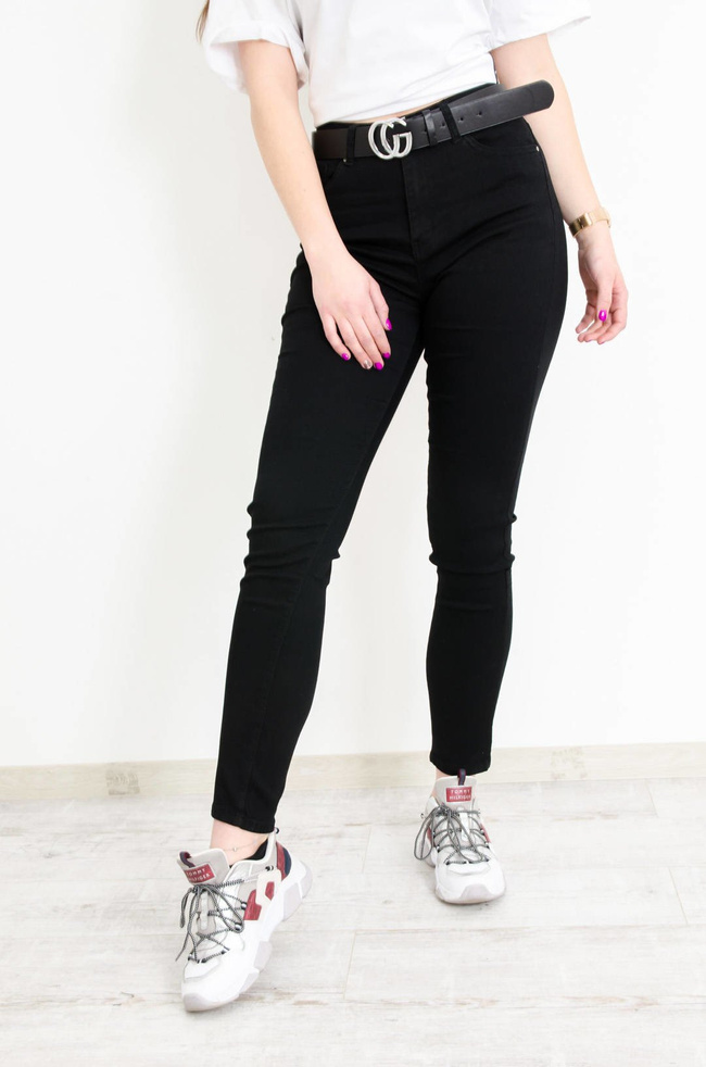 CZARNE DOPASOWANE SPODNIE PLUS SIZE-WYSOKI STAN