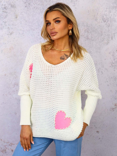 SWETER Z SERDUSZKAMI OVERSIZE- BIAŁY