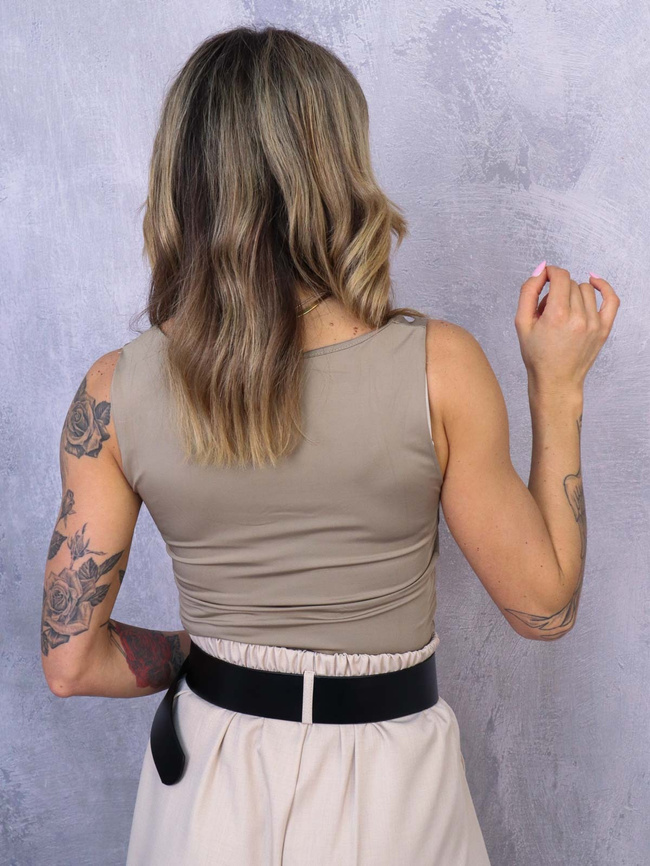 MODELUJĄCY DOPASOWANY TOP NA RAMIĄCZKACH- FANGO