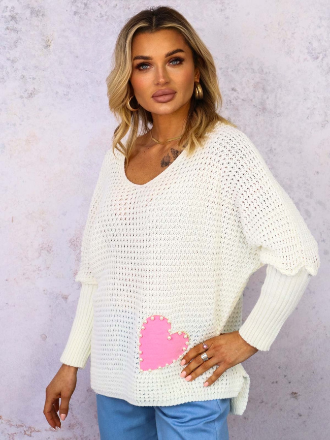 SWETER Z SERDUSZKAMI OVERSIZE- BIAŁY