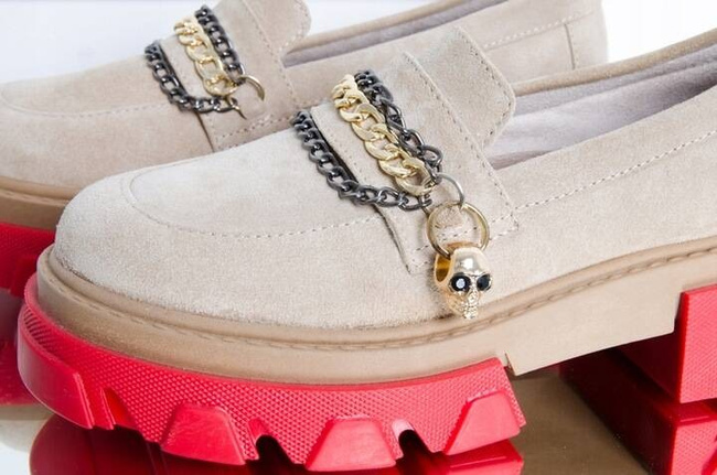 MOKASYNY NA PLATFORMIE CARINII CAA0230