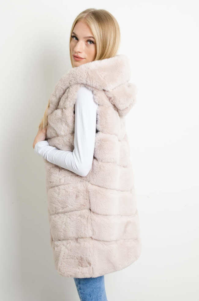 BEŻOWA FUTRZANA KAMIZELKA Z KAPTUREM