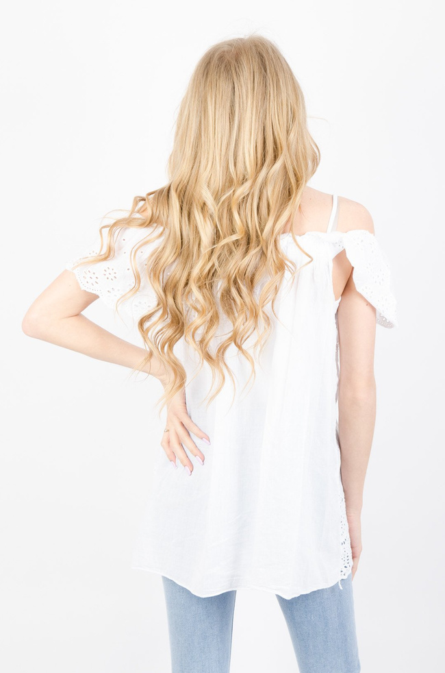 Biała bluzka hiszpanka z ażurowymi wstawkami