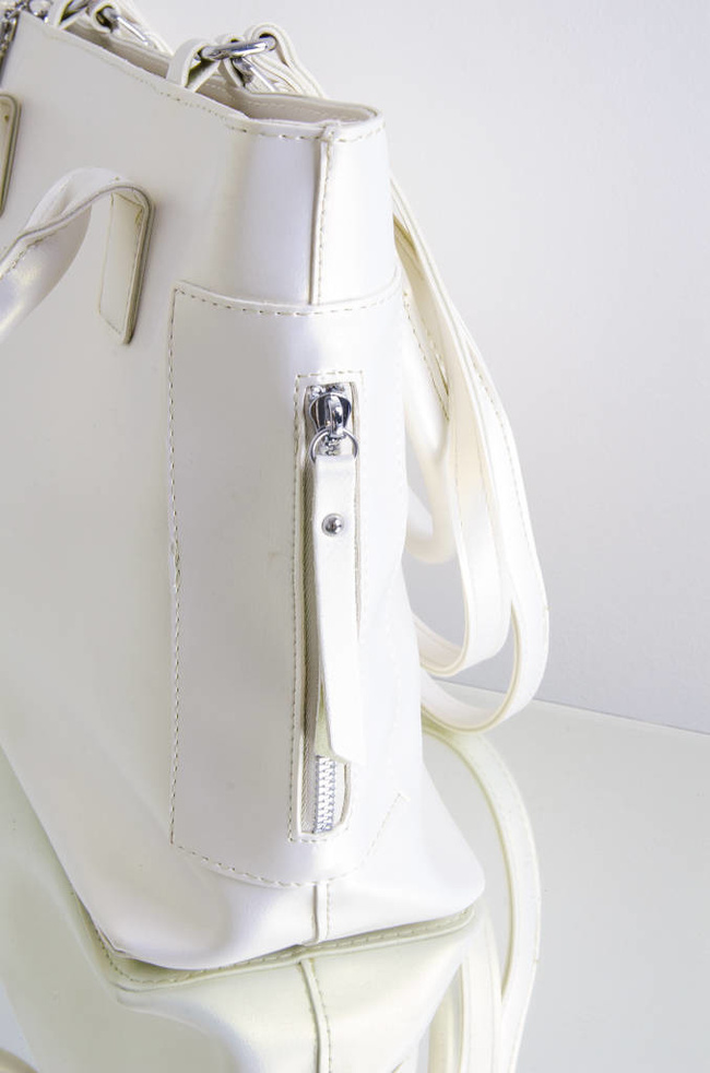 TOREBKA TYPU SHOPPER Z ZAMKAMI PO BOKACH- PERŁOWA