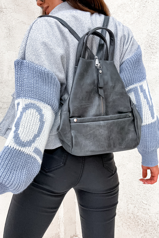 PLECAK Z OZDOBNYM ZAMKIEM I KIESZONKĄ Z PRODU- SZARY