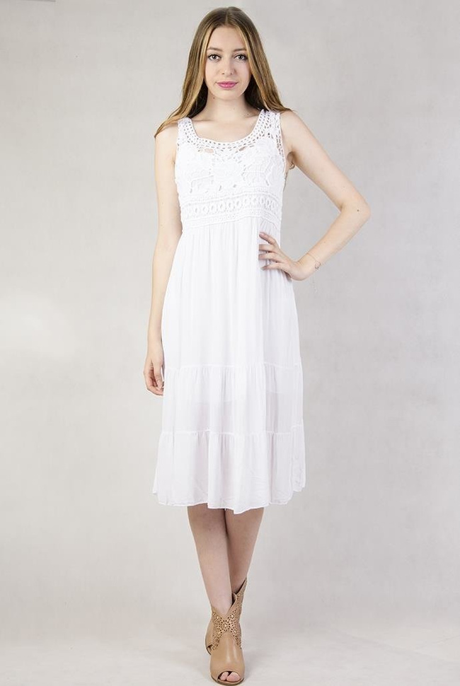 Biała sukienka maxi z koronkową wstawką