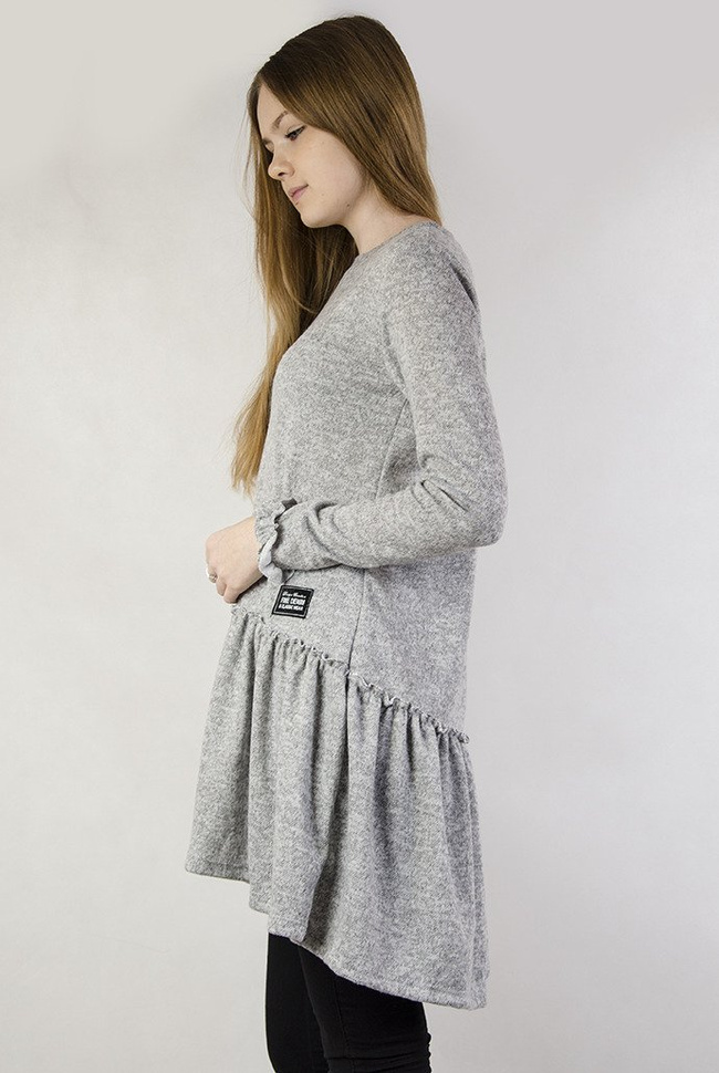 Jasnoszara tunika z rozkloszowanym dołem