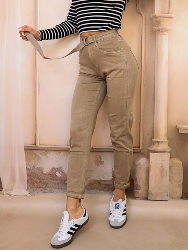 BRĄZOWE SPODNIE MOM FIT+ PASEK