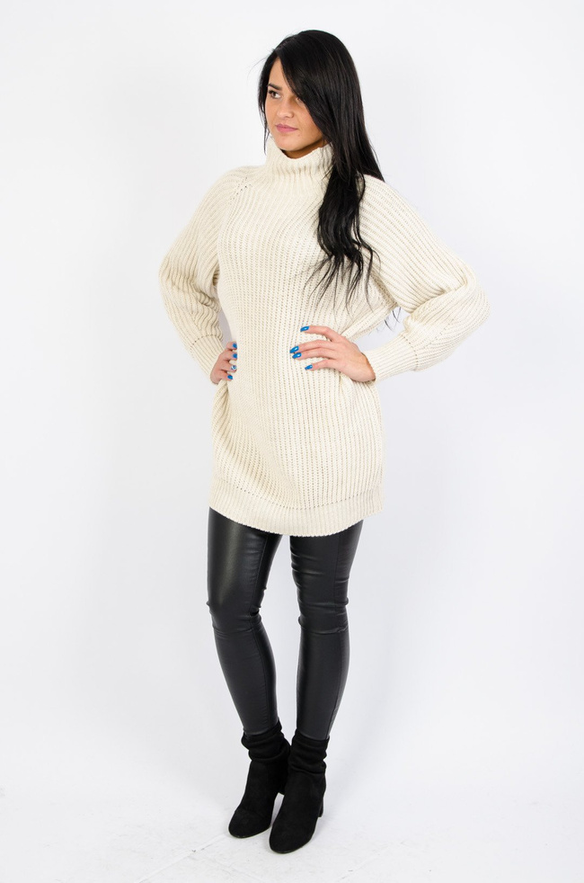 BEŻOWY DŁUGI SWETER Z PÓŁGOLFEM