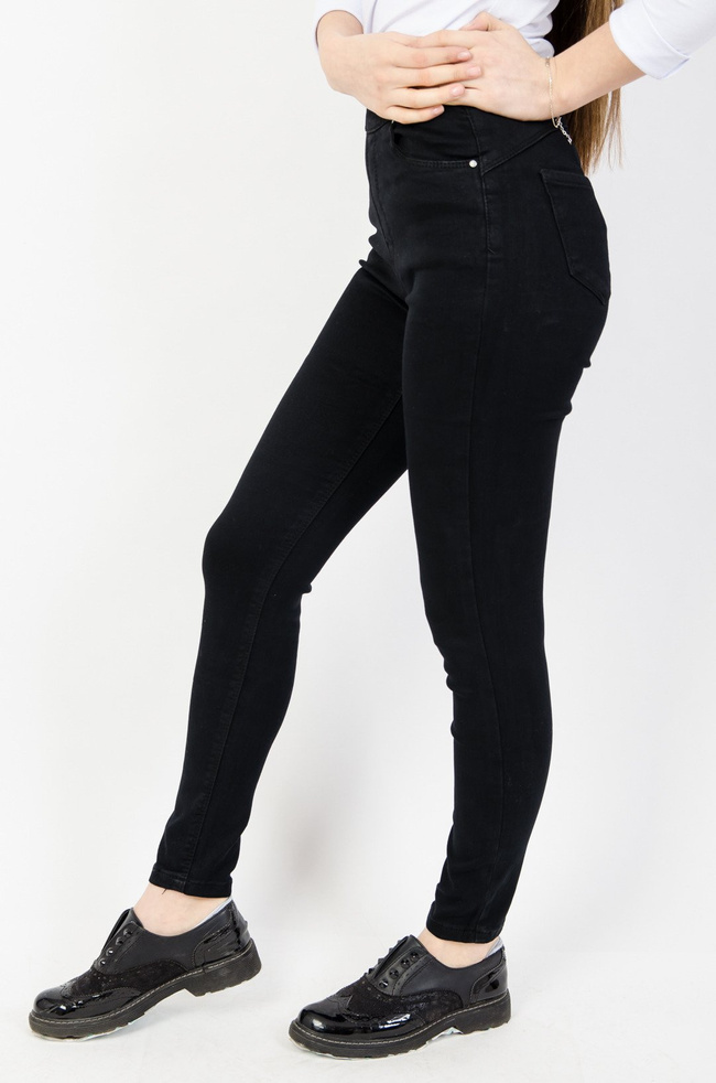 Czarne spodnie Push Up z zamkiem z tyłu