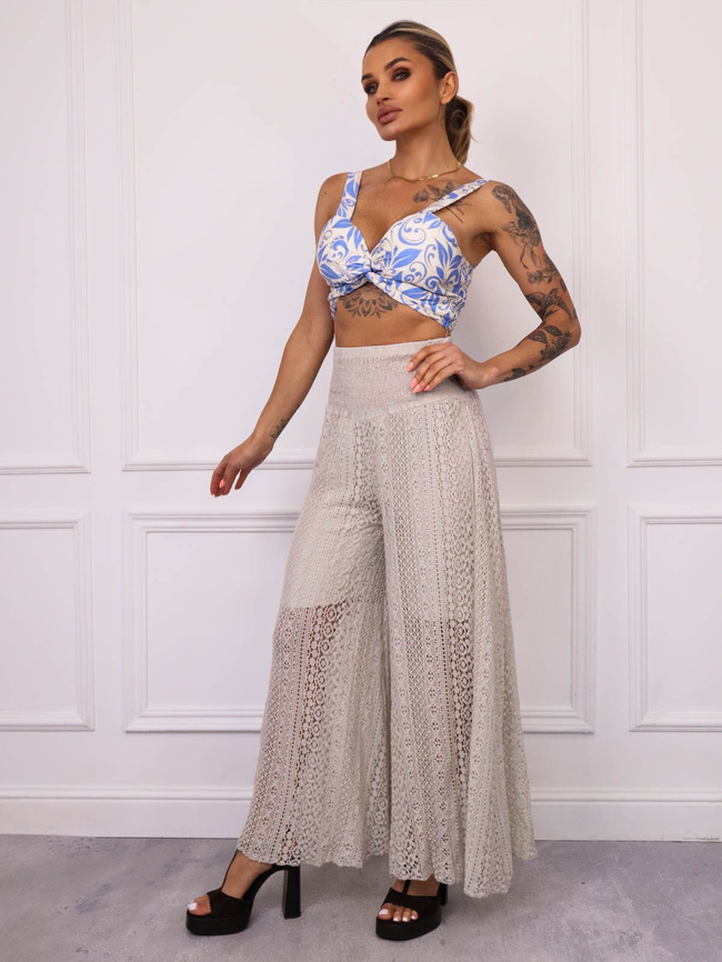 SPODNIE Z KORONKOWYMI NOGAWKAMI I SZEROKIM PASEM- BEŻOWE