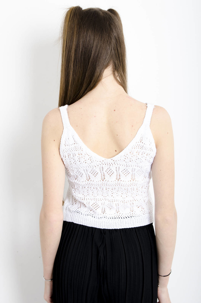 TOP AŻUROWY W KOLORZE BIAŁYM 