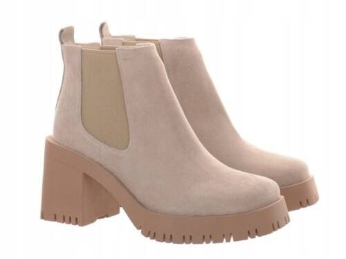 BOTKI NA OBCASIE VENEZIA