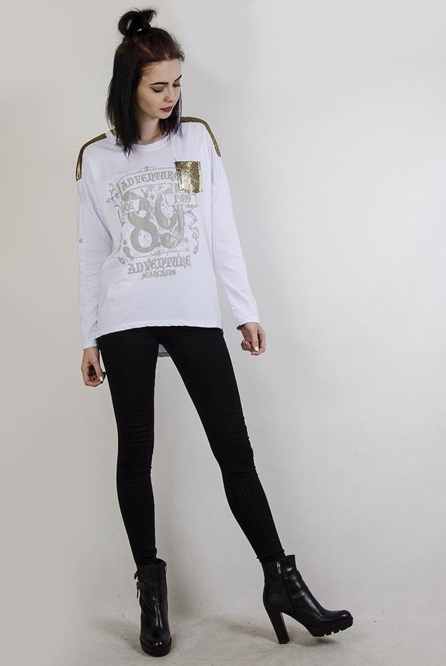 Biała bluzka z nadrukiem i złotymi elementami