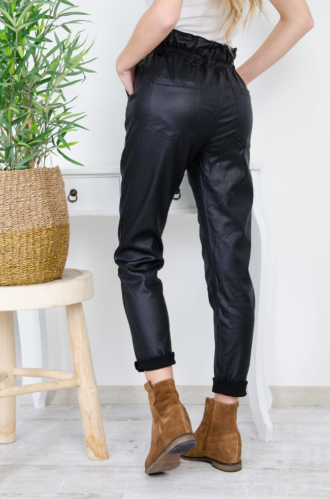 CZARNE SPODNIE WOSKOWANE Z WYSOKIM STANEM