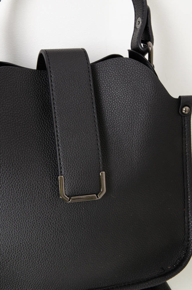 CZARNA TOREBKA TYPU KUFEREK