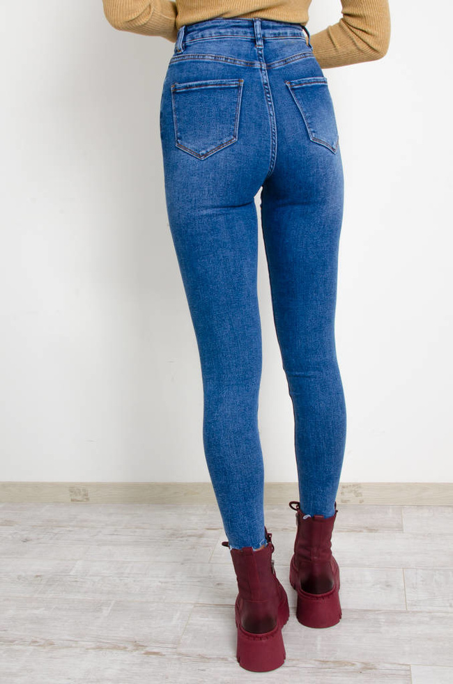 CIEMNE SPODNIE JEANSOWE SKINNY Z PRZETARCIAMI