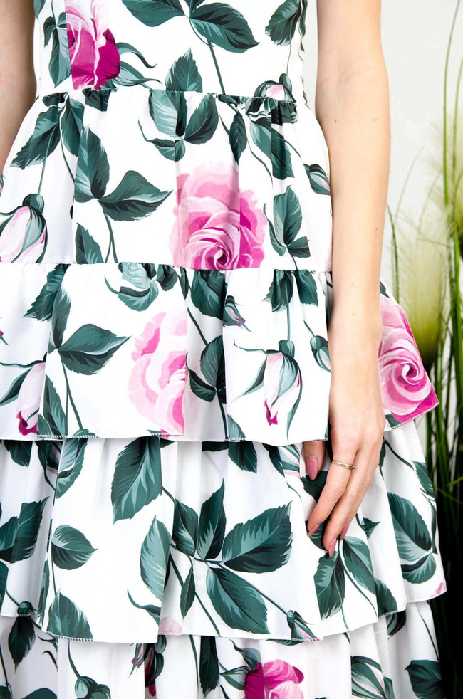 BIAŁA SUKIENKA NA SZEROKICH RAMIĄCZKACH-WZÓR KWIATOWY