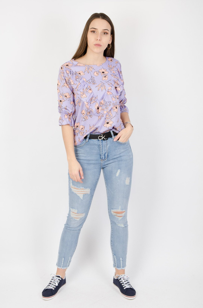 Fioletowa bluzka w pomarańczowe kwiaty z falbaną