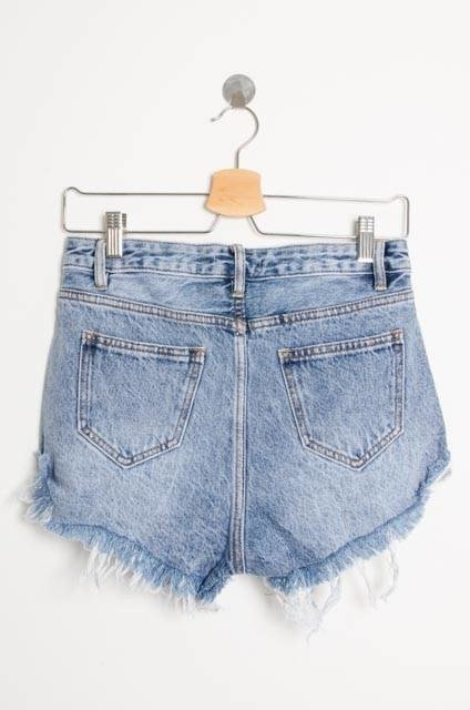SZORTY JEANSOWE Z DUŻYMI SZARPANIAMI-WYSOKI STAN