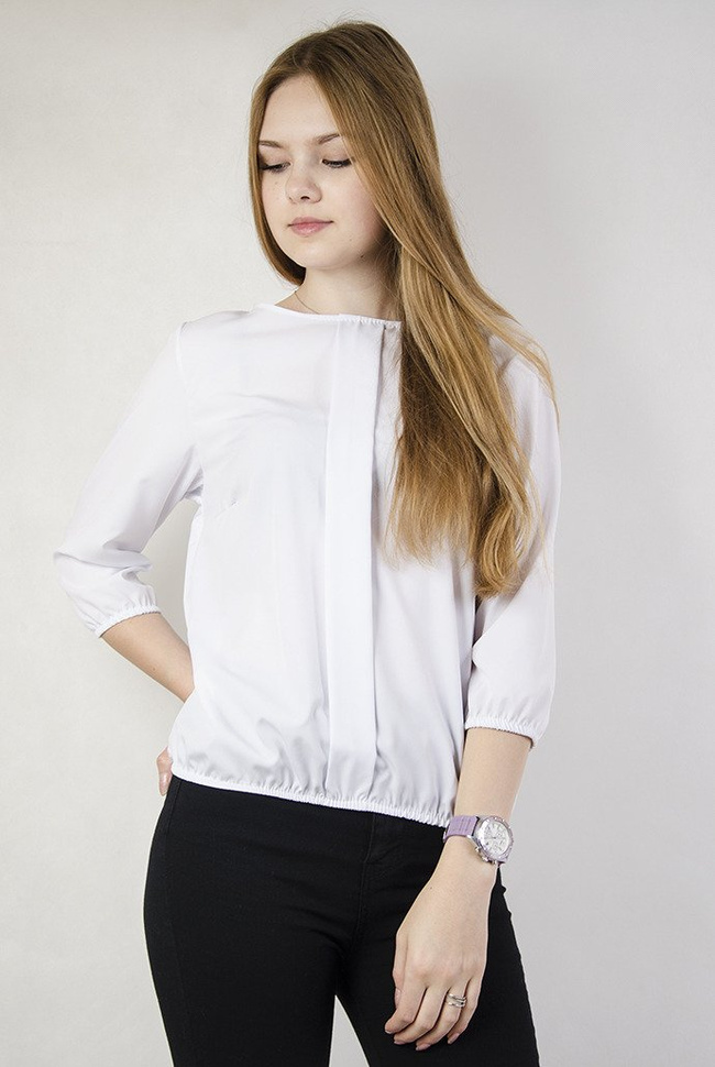 Biała bluzka z zakładką