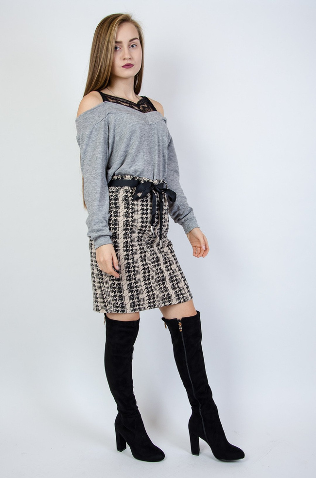 Beżowa spódnica w pepitkę wiązana wstążka w pasie 