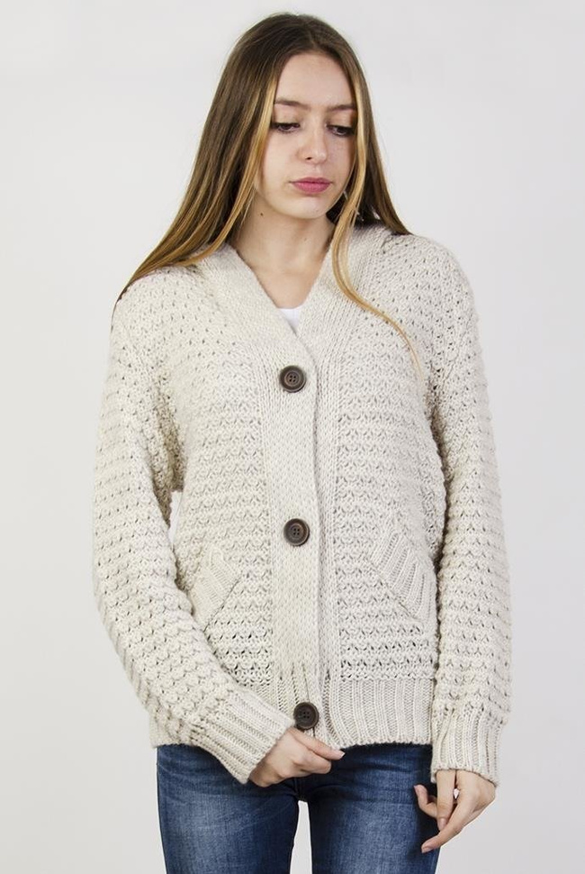 Beżowy sweter z kapturem, zapinany na 3 guziki