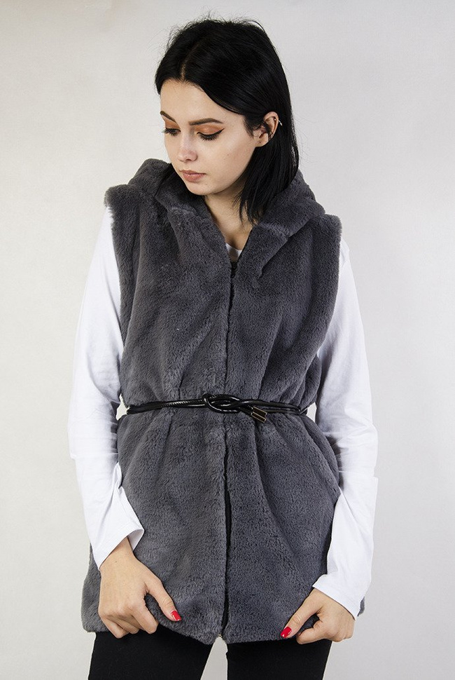 Szara futerkowa kamizelka z rzemykiem w pasie
