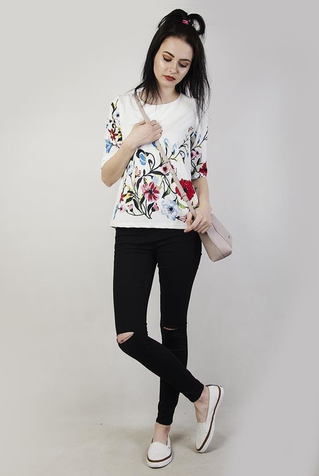 Biała bluzka w kwiatowe wzory, z zamkiem z tyłu