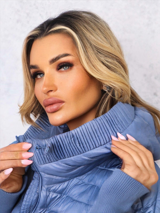 KURTKA PRZEJŚCIOWA O KROJU NIETOPERZA- NIEBIESKA