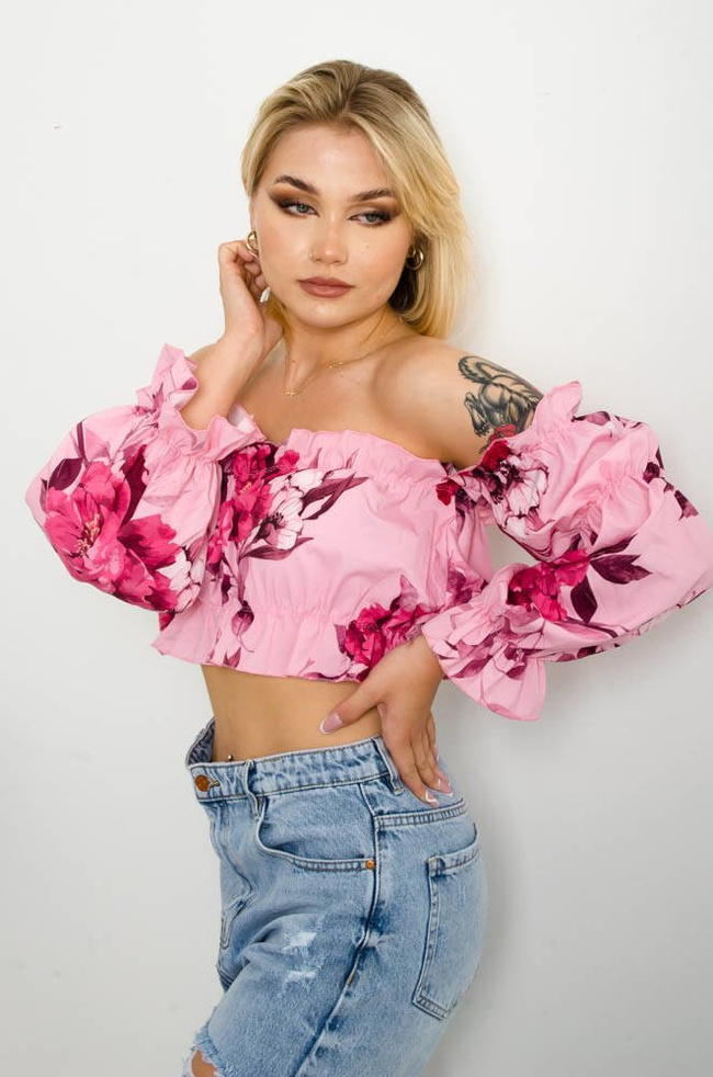 RÓŻOWA HISZPANKA CROP TOP W KWIATY
