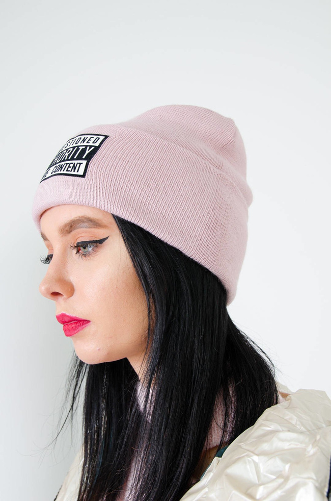 RÓŻOWA CZAPKA Z NASZYWKĄ