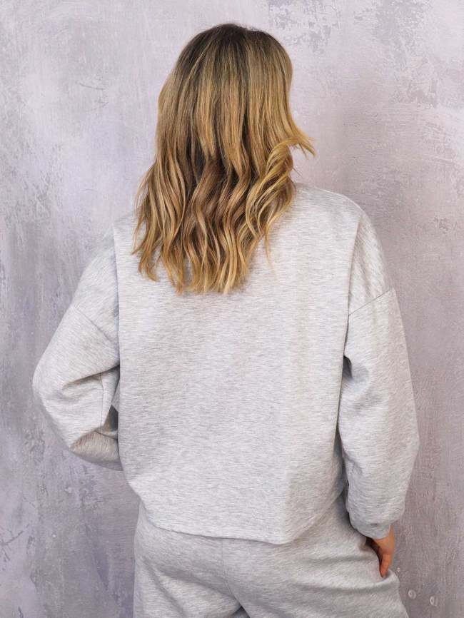 KOMPLET DRESOWY BLUZA Z WYTŁOCZONYM NADRUKIEM+ SPODNIE- SZARY