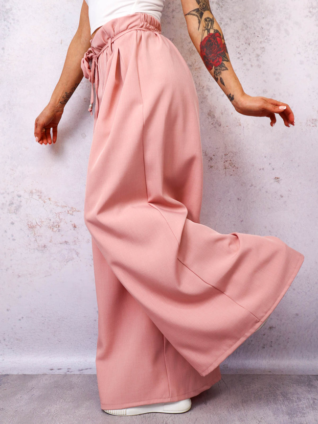 SPODNIE MATERIAŁOWE Z SZEROKIMI NOGAWKAMI I WIĄZANIEM W PASIE- PUDROWY RÓŻ