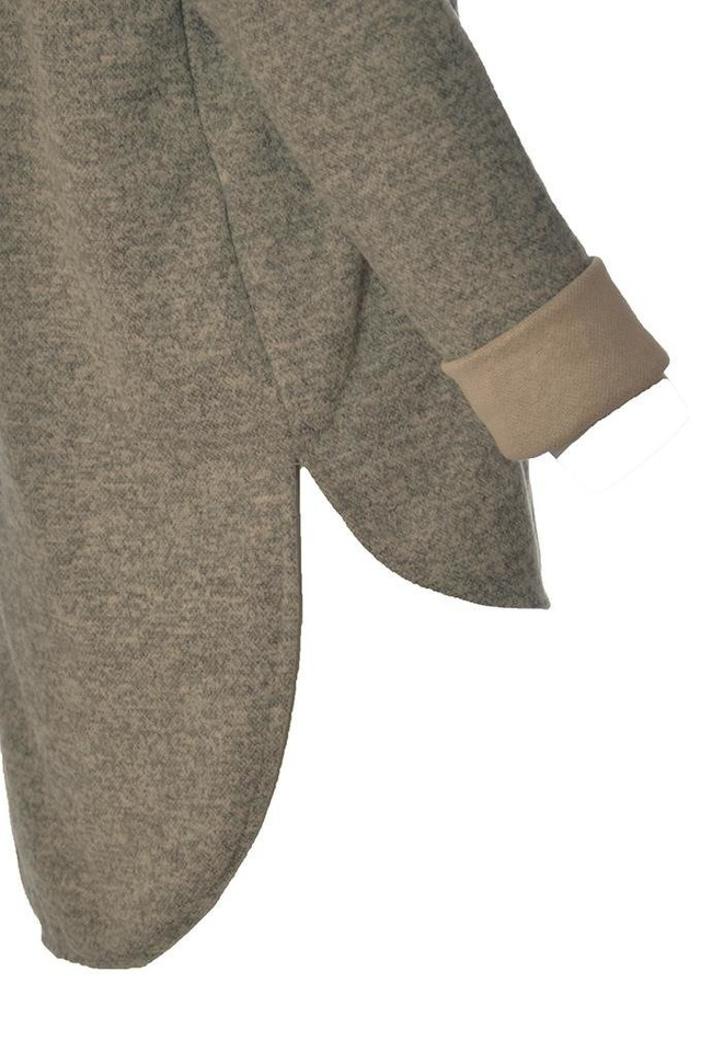 Beżowa bluzka z przedłużanym tyłem