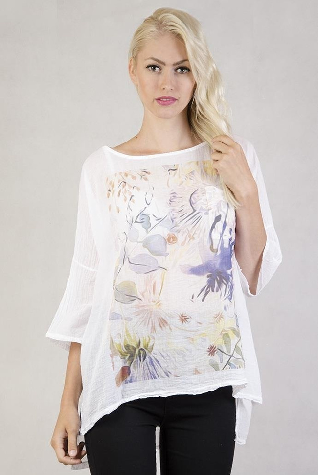 Bluzka biała z pięknym nadrukiem i przedłużanym tyłem