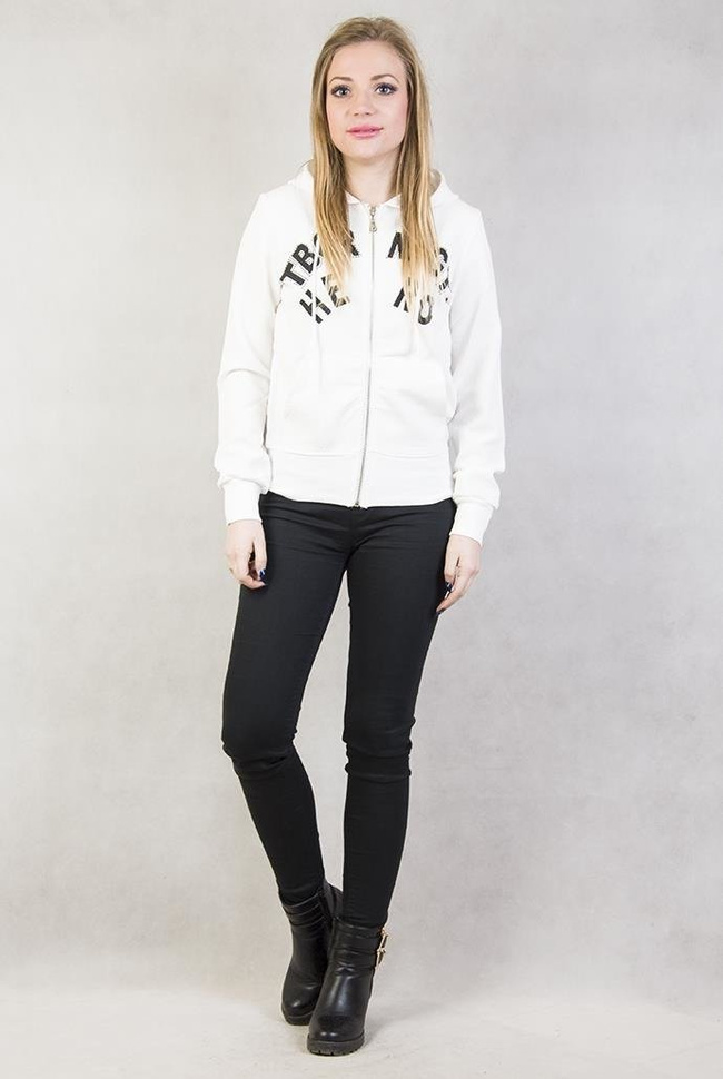 Biała bluza z napisem "TBORNEGT HERO"