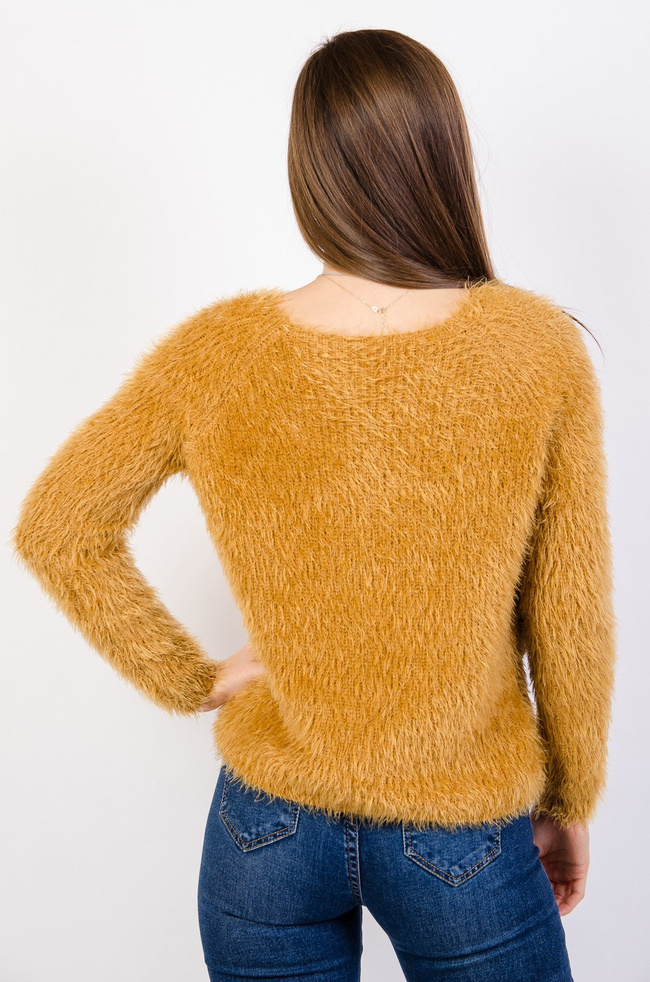 Miodowy puszysty sweter dzianinowy