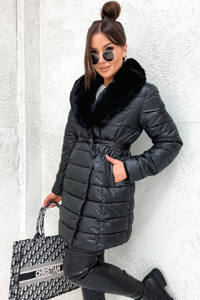 KURTKA WIĄZANA W PASIE Z FUTRZANYM KOŁNIERZEM- CZARNA