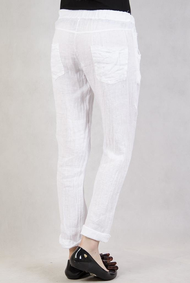 Białe spodnie lniane