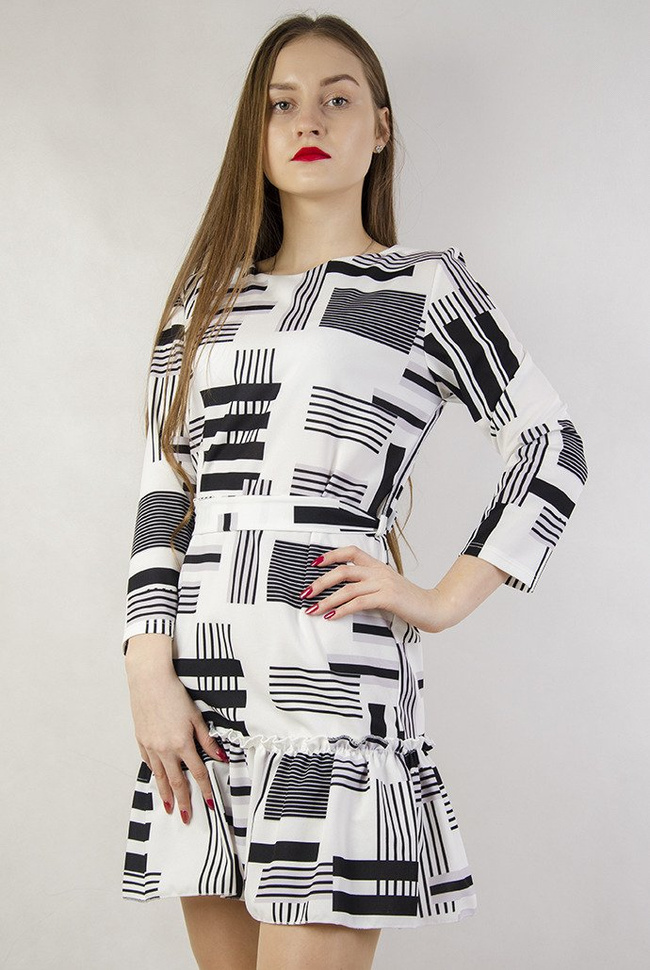 Biała sukienka w paski