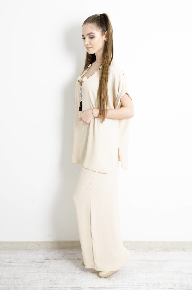 KOMPLET BEŻOWY Z OZDOBNYM WISIORKIEM 