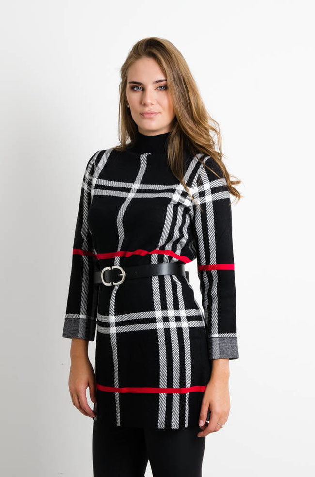 CZARNA SUKIENKA W KRATĘ