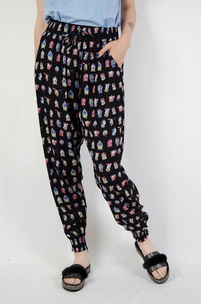 Czarne spodnie alladynki w sowy