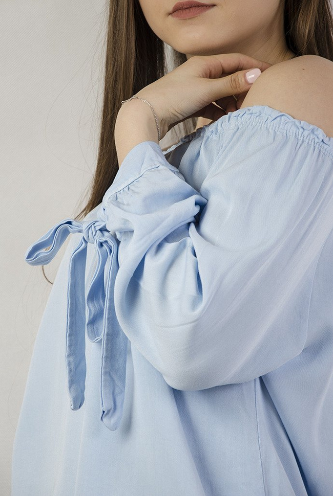 Bluzka hiszpanka niebieska