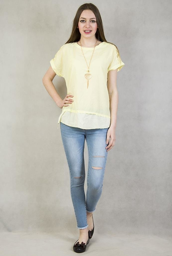 Żółta bluzka z koronką na plecach