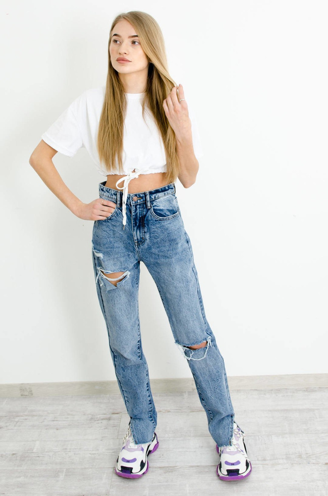 JASNE SPODNIE JEANSOWE MOM FIT Z DZIURAMI - WYSOKI STAN