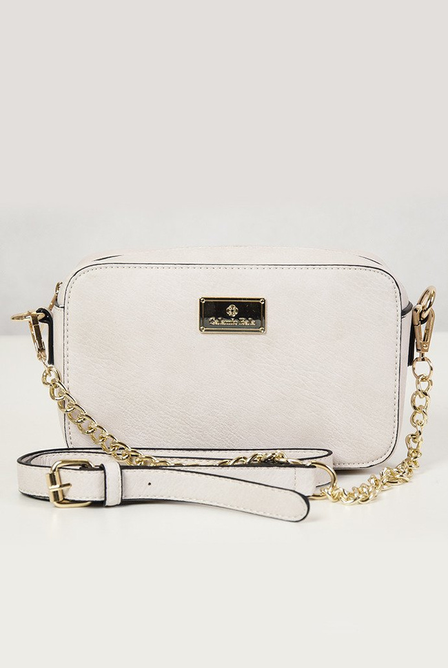 Kremowa usztywniana torebka na łańcuszku