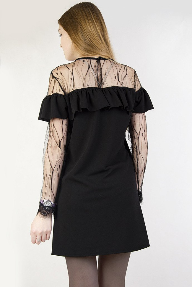 Czarna sukienka z falbanką i transparentną wstawką