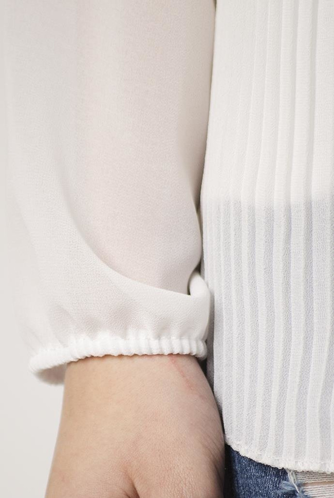 Biała szyfonowa, bluzka koszulowa, plisowana